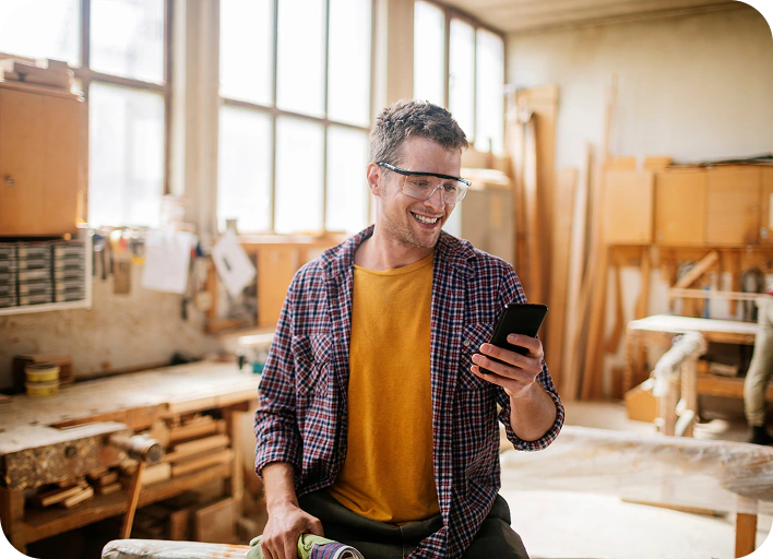 carpenter texting