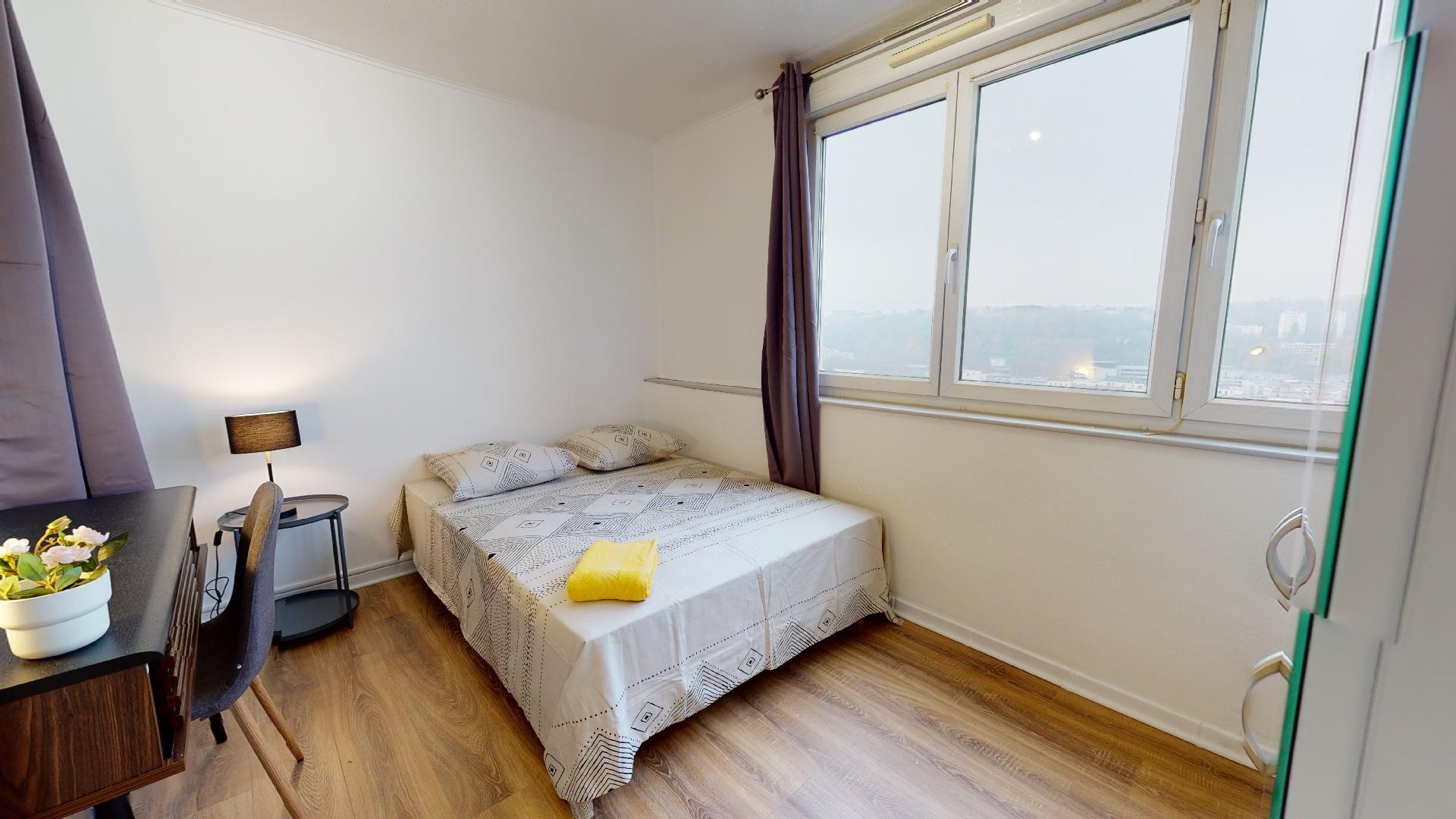 Colocation meublée T6 86m² à Lyon - 65 rue de Saint Cyr - Chambre 4