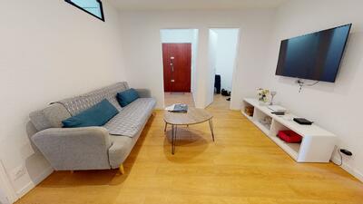Photo du 3 Place Jules Verne, 49000 Angers, France Angers