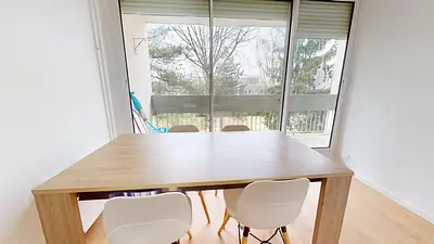 Photo du 3 Place Jules Verne, 49000 Angers, France Angers