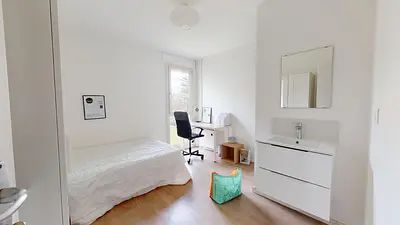 Photo du 3 Place Jules Verne, 49000 Angers, France Angers