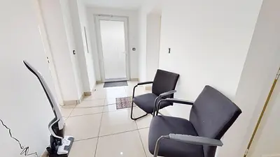 Photo du 8 Avenue Viviani, Accès rue, 69200 Vénissieux, France Vénissieux