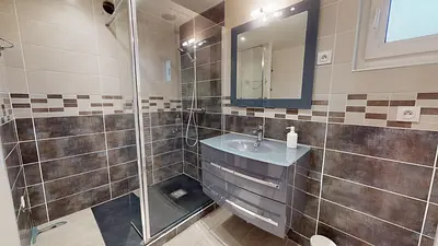 Photo du 32 rue de Champagneux, 69008 Lyon, France Lyon