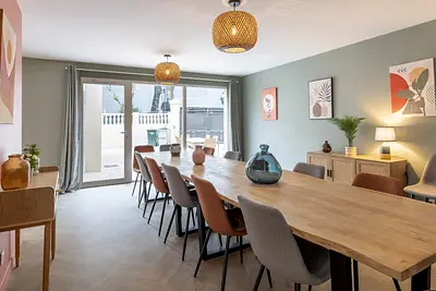 Photo du 1 rue des Roses, 69500 Bron, France Bron