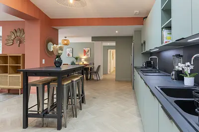 Photo du 1 rue des Roses, 69500 Bron, France Bron