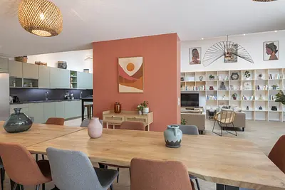 Photo du 1 rue des Roses, 69500 Bron, France Bron