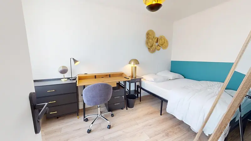 Photo du 12 Rue Des Roses, 69008 Lyon, France Lyon