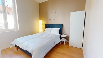 Photo du 73 Route De Vienne, 69007 Lyon, France Lyon