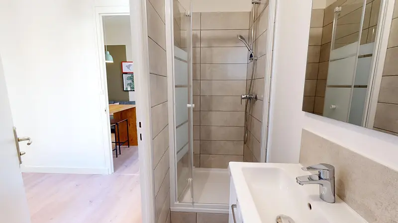 Photo du 73 Route De Vienne, 69007 Lyon, France Lyon