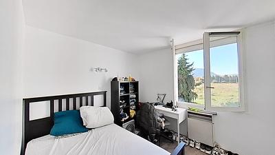 Photo du 87 Avenue De La Mogne, 38400 Saint-Martin-d'Hères, France Saint-Martin-d'Hères