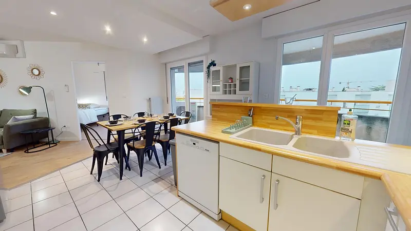 Photo du 107 Rue Jean Sarrazin, 69008 Lyon, France Lyon