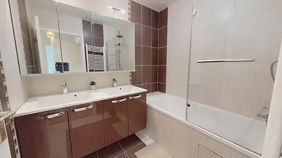 Photo du 107 Rue Jean Sarrazin, 69008 Lyon, France Lyon