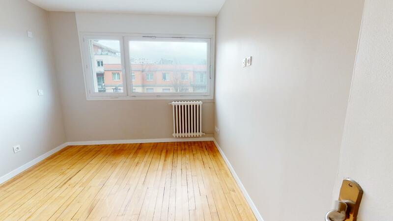 Photo du 35 Avenue De Rochetaillée, Batiment A, Cage 2, 42100 Saint-Étienne, France Saint-Étienne
