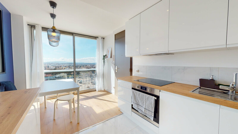 Photo du 24 Rue Édouard Branly, 69500 Bron, France Bron