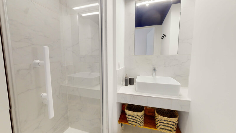 Photo du 24 Rue Édouard Branly, 69500 Bron, France Bron