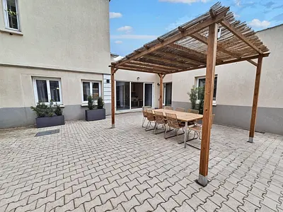 Photo du 1 rue des Roses, 69500 Bron, France Bron