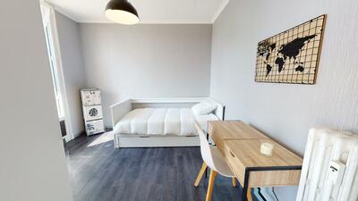 Photo du 20 Avenue Jacques Duclos, 69200 Vénissieux, France Vénissieux