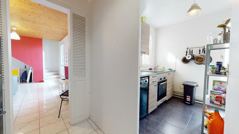 Photo du 14 Square Elis Reclus, 91000 Évry, France Évry