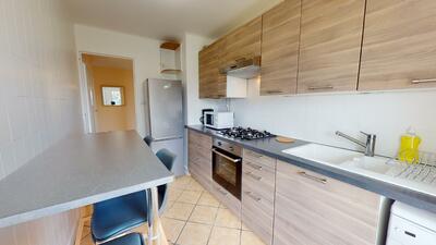 Photo du 117 Avenue Pierre Brossolette, 69500 Bron, France Bron