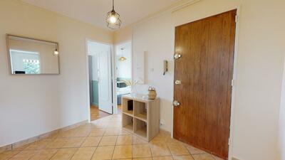 Photo du 117 Avenue Pierre Brossolette, 69500 Bron, France Bron