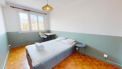 Photo du 117 Avenue Pierre Brossolette, 69500 Bron, France Bron