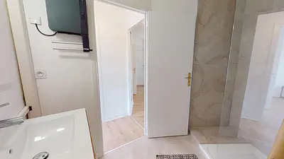 Photo du 62 Rue Du Professeur Roux, 69200 Vénissieux, France Vénissieux