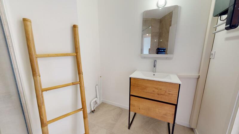 Photo du 62 Rue Du Professeur Roux, 69200 Vénissieux, France Vénissieux