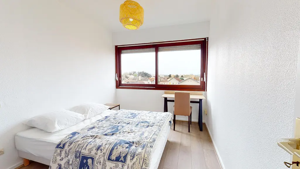 Photo du 62 Rue Du Professeur Roux, 69200 Vénissieux, France Vénissieux