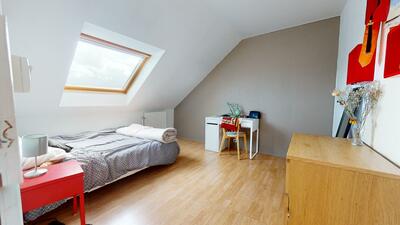 Photo du 14 Square Elis Reclus, 91000 Évry, France Évry