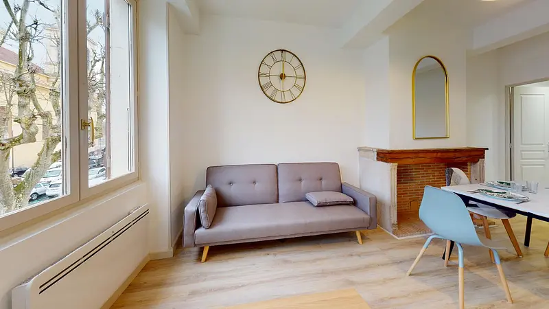 Photo du 28 rue Lamartine, T2 Et2 Rue, 71000 Mâcon, France Mâcon