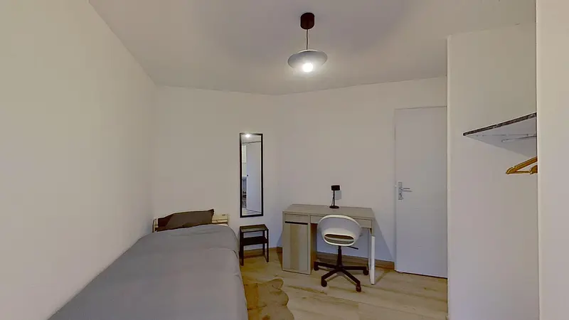 Photo du 17 Avenue De Caen, 76100 Rouen, France Rouen