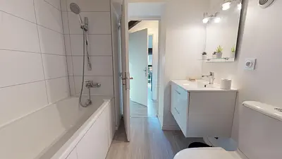 Photo du 25 rue Jean Perreal, 69008 Lyon, France Lyon