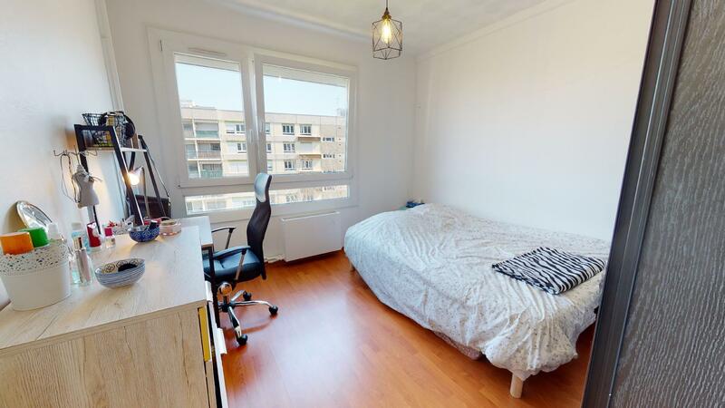 Photo du 17 Boulevard De L'europe, 69600 Oullins, France Oullins