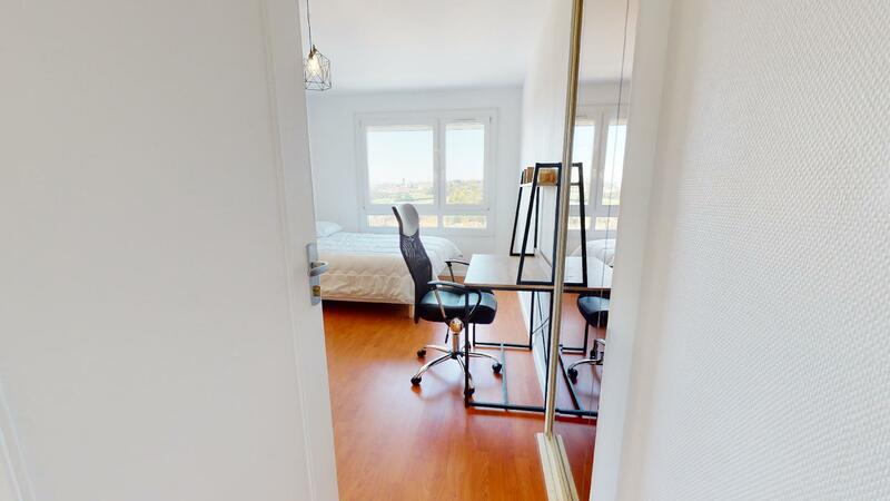 Photo du 17 Boulevard De L'europe, 69600 Oullins, France Oullins