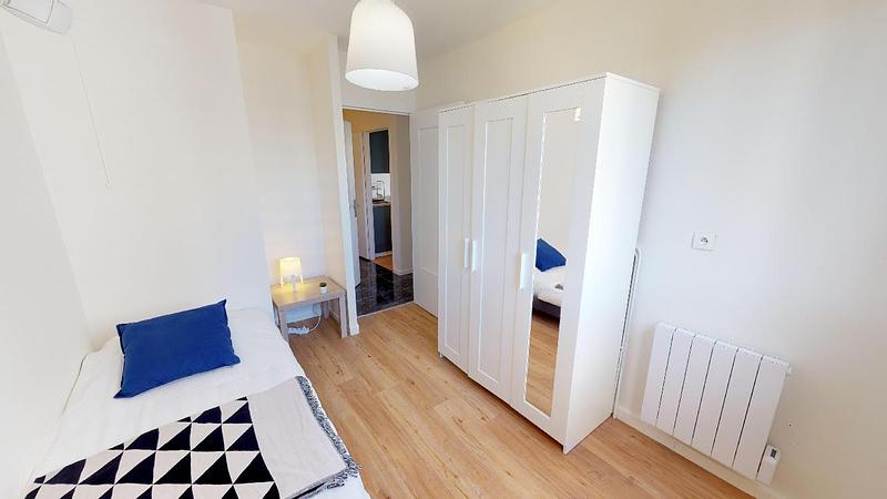 Photo du 27 rue de l'Effort, Ecrivain, 69007 Lyon, France Lyon