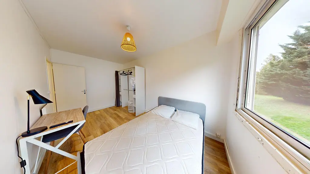 Photo du 99 Rue Du Maréchal Foch, 33150 Cenon, France Cenon