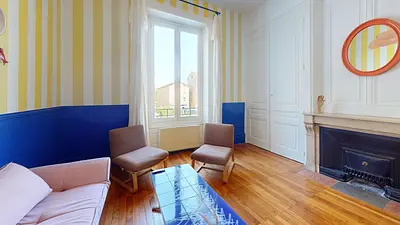 Photo du 7 Rue De La République, 69600 Oullins, France Oullins