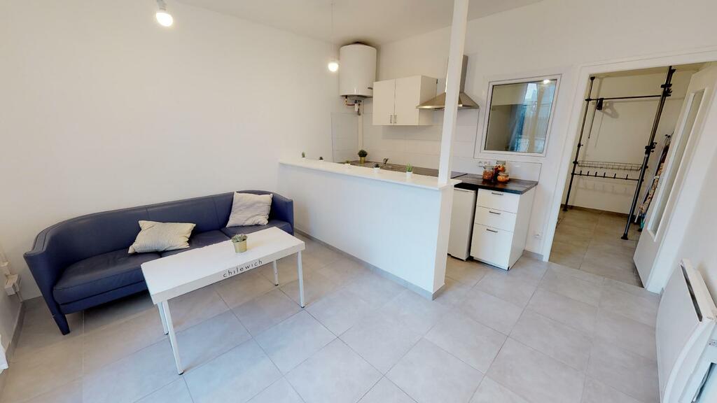 Photo du 212 bis rue du 4 août 1789, 69100 Villeurbanne, France Villeurbanne