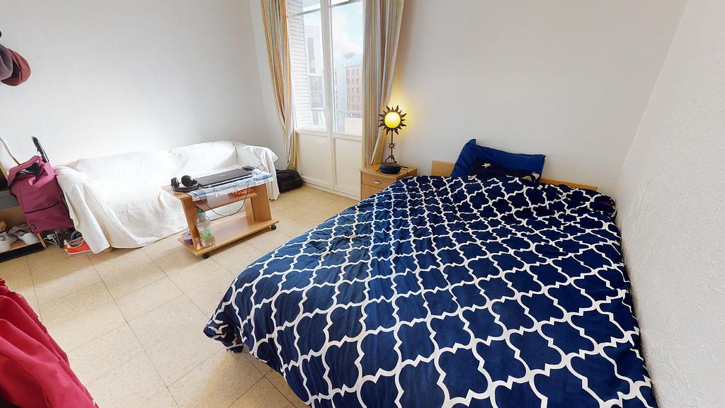 Photo du 99 avenue Jean Mermoz, Allée Azalée, 69008 Lyon, France Lyon