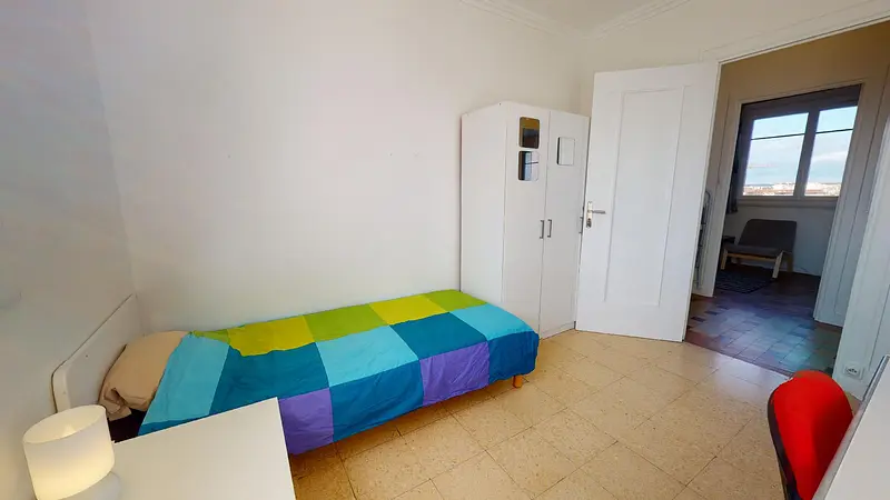 Photo du 99 avenue Jean Mermoz, Allée Azalée, 69008 Lyon, France Lyon