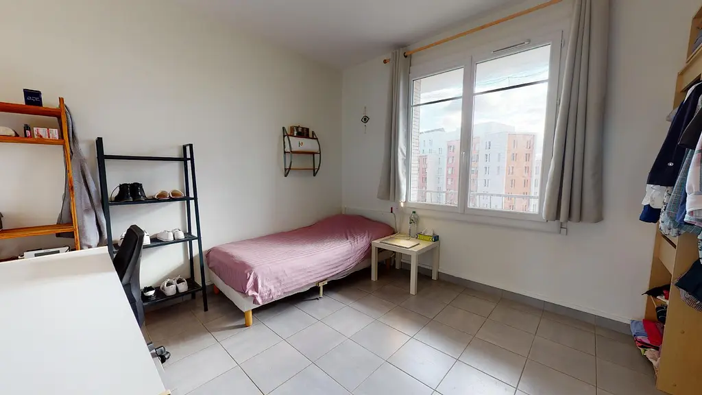 Photo du 99 avenue Jean Mermoz, Allée Azalée, 69008 Lyon, France Lyon