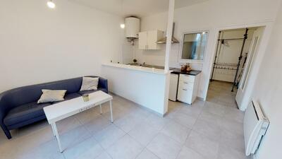 Photo du 212 bis rue du 4 août 1789, 69100 Villeurbanne, France Villeurbanne