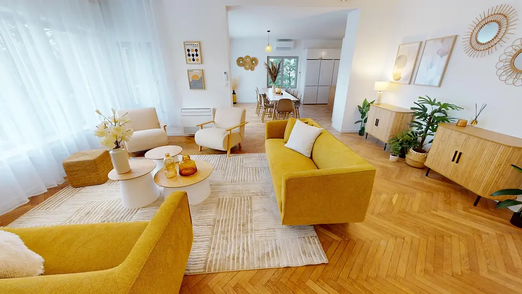 Photo du 77 Rue Jean Jaurès, 69500 Bron, France Bron