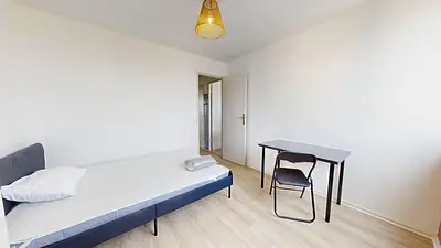 Photo du 30 Rue Édouard Branly, 69500 Bron, France Bron