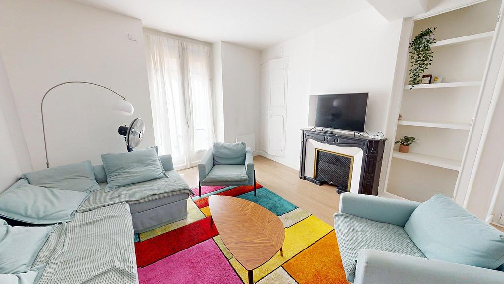 Photo du 8 Rue Jean-Jacques Rousseau, 38000 Grenoble, France Grenoble