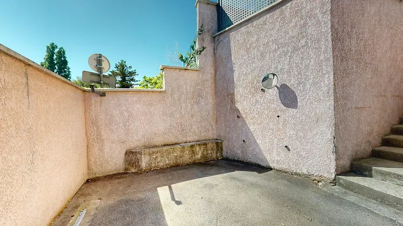 Photo du 84 Avenue De Verdun, 69540 Irigny, France Irigny