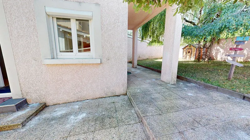 Photo du 84 Avenue De Verdun, 69540 Irigny, France Irigny