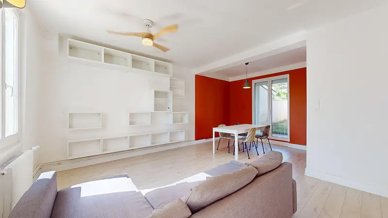 Photo du 84 Avenue De Verdun, 69540 Irigny, France Irigny