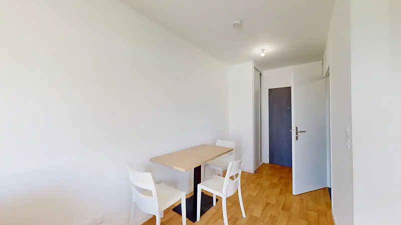 Photo du 77 Avenue Du Drapeau, 21000 Dijon, France Dijon