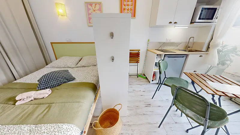 Photo du 38 Avenue François Mitterrand, 69500 Bron, France Bron